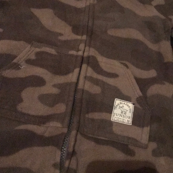 Onsie - Picture 3 of 3